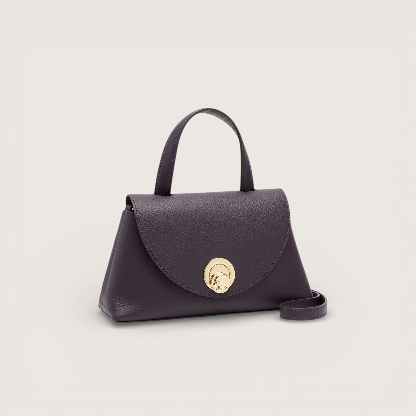 Сливова італійська шкіряна жіноча сумка Coccinelle Nikla Small E1 TOA 18 02 01 738