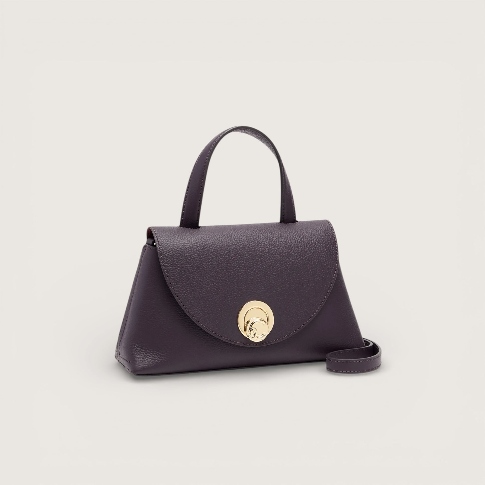 Сливова італійська шкіряна жіноча сумка Coccinelle Nikla Small E1 TOA 18 02 01 738