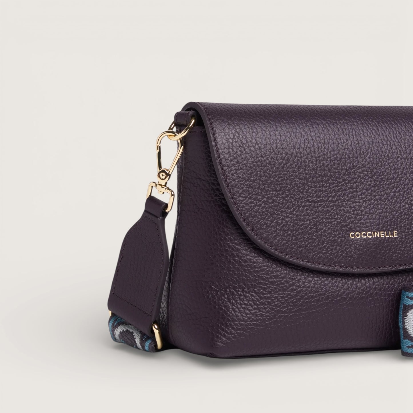 Сливова італійська шкіряна жіноча сумка Coccinelle Paulina E5 S8F 59 01 01 V87