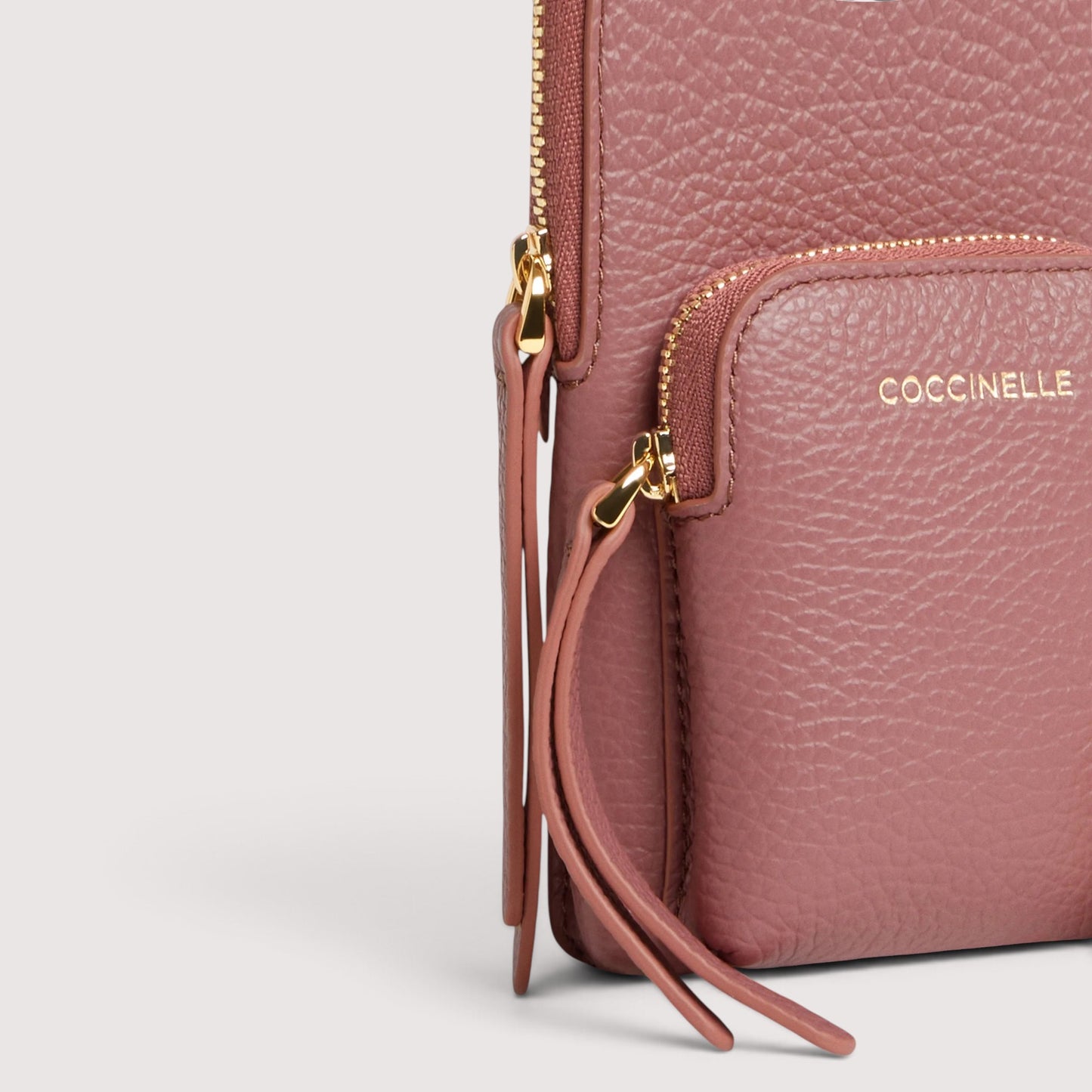 Вінтажно-рожева італійська шкіряна жіноча сумка Coccinelle Pixie Mini E5 PM0 27 01 01 P55