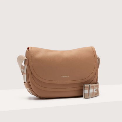 Бежева італійська шкіряна жіноча сумка Coccinelle Raquel Large E1 SQ0 15 01 01 300