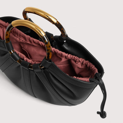 Чорна італійська шкіряна жіноча сумка Coccinelle Shell Medium E1 U5A 18 02 01 001