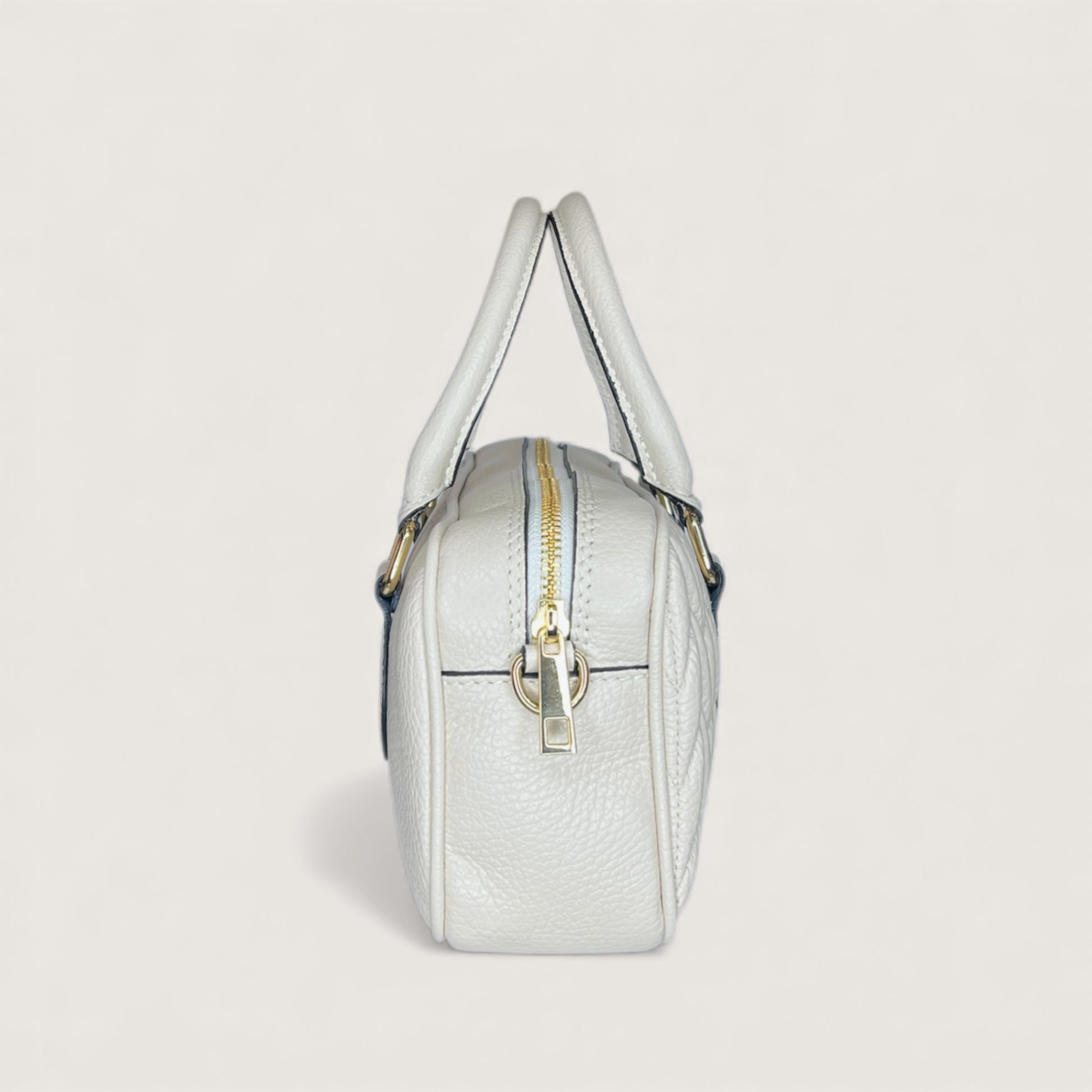 Біла італійська шкіряна жіноча сумка Piumelli Cecile D37 Off White