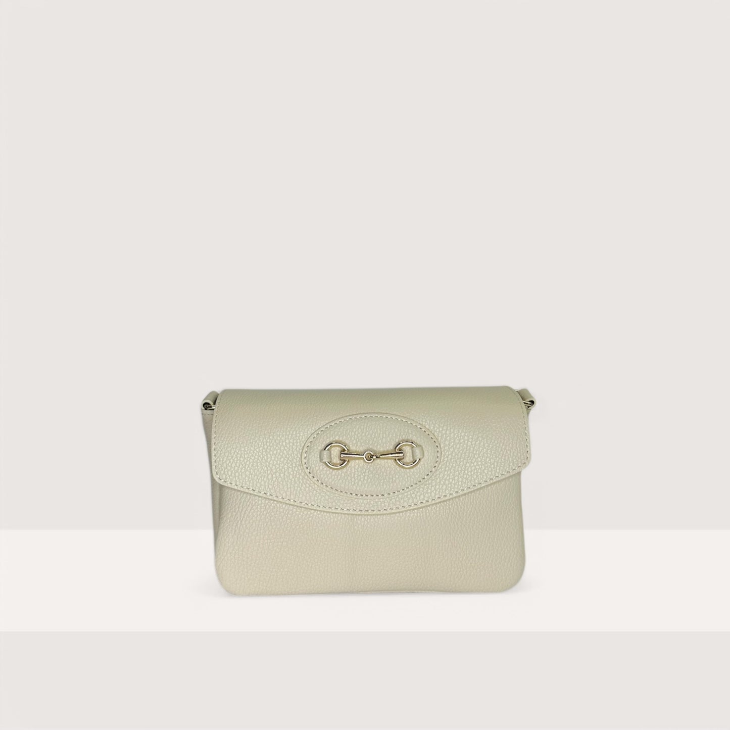 Біла італійська шкіряна жіноча сумка Piumelli Doris D37 Off White