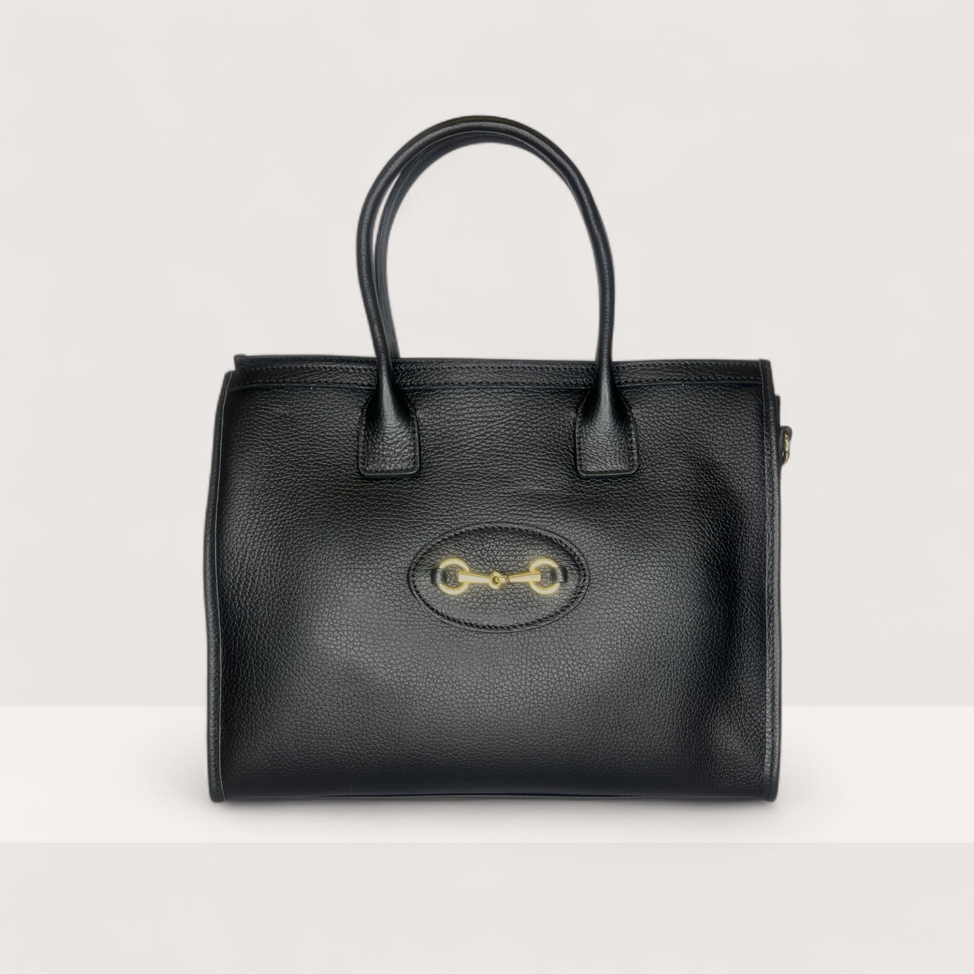 Чорна італійська шкіряна жіноча сумка Piumelli Eloise M D28 Black