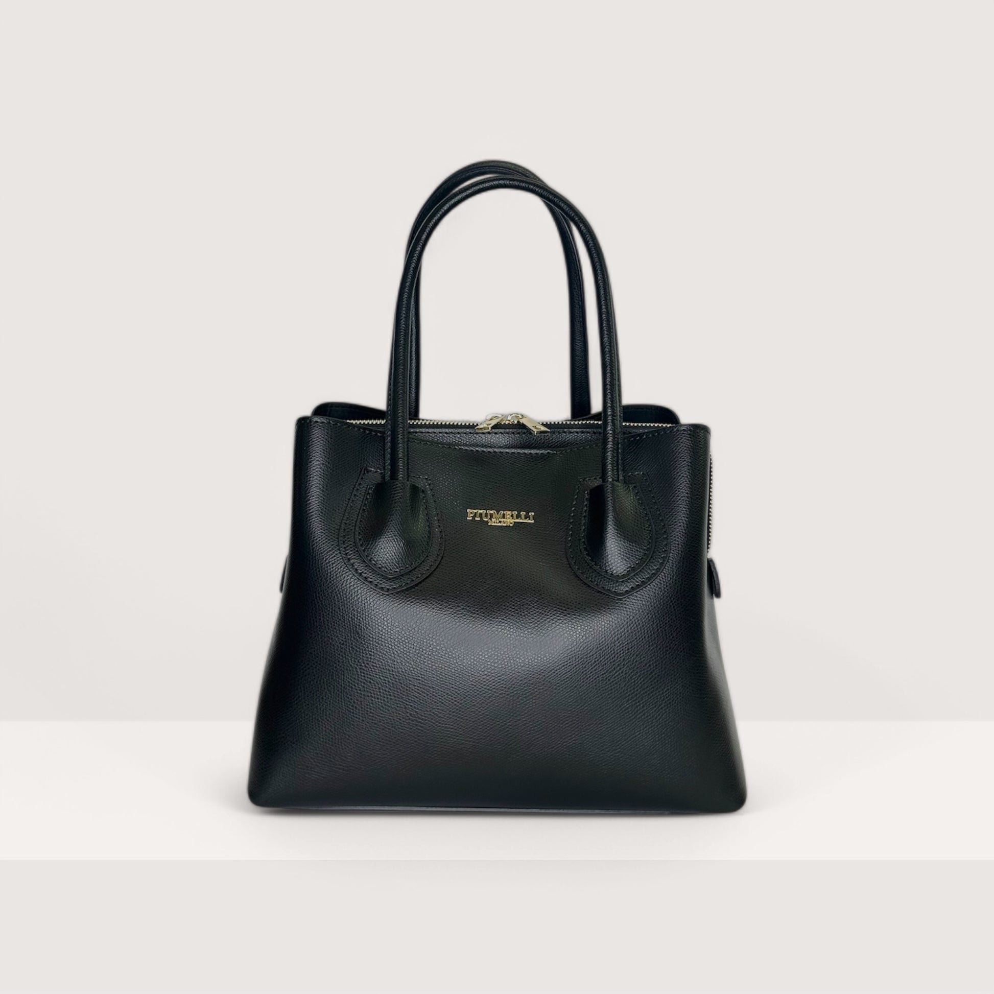 Чорна італійська шкіряна жіноча сумка Piumelli Iva М M P636 Black