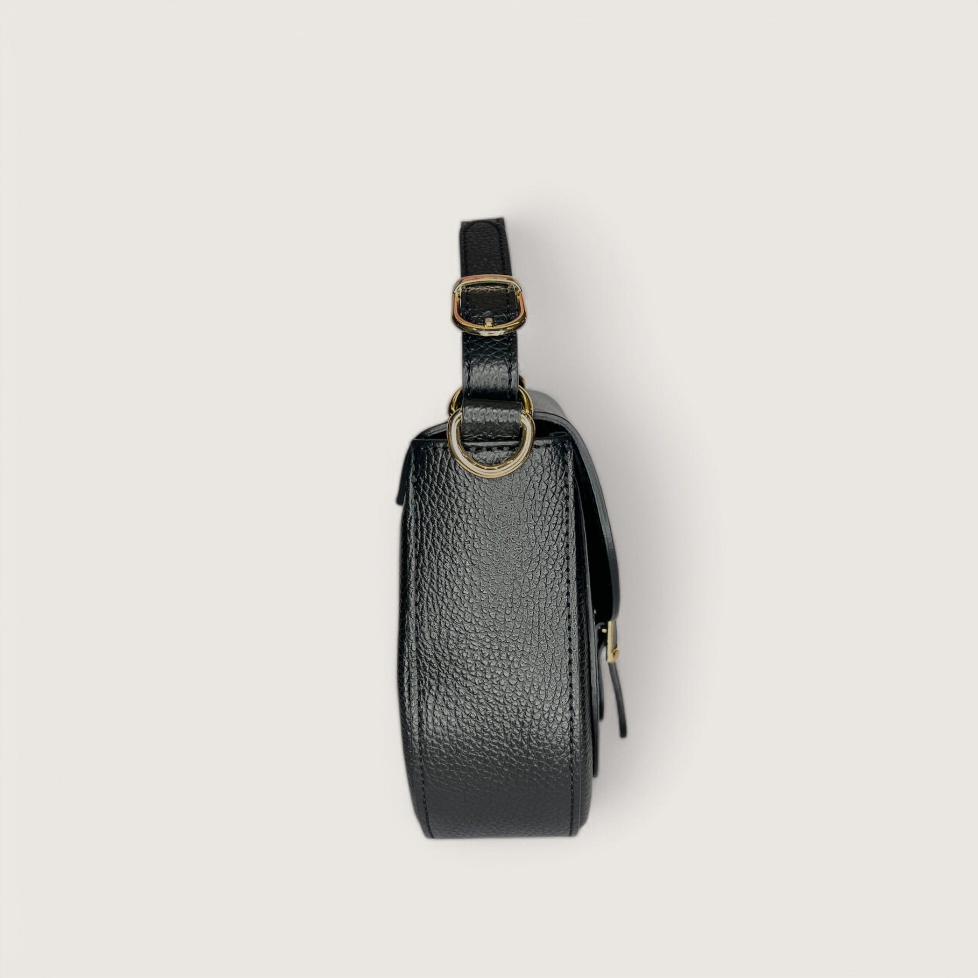 Чорна італійська шкіряна жіноча сумка Piumelli Jole S D28 Black