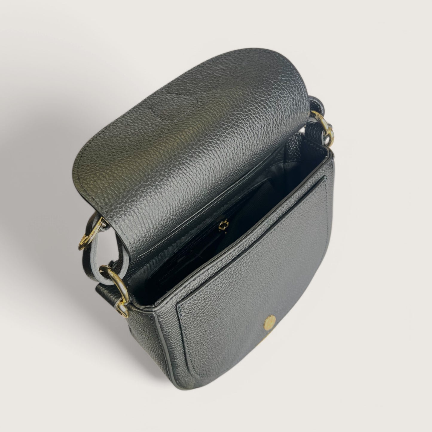 Чорна італійська шкіряна жіноча сумка Piumelli Jole S D28 Black