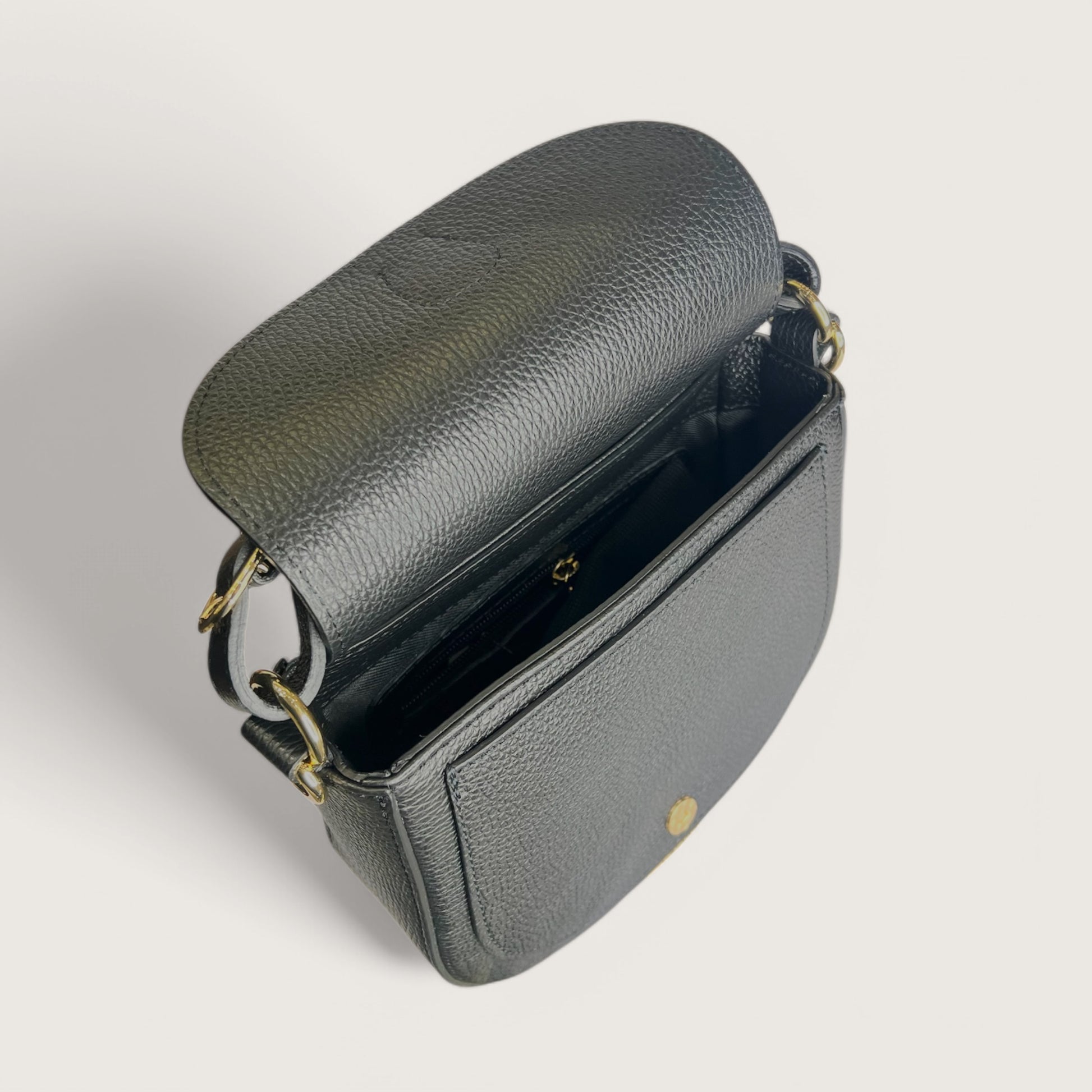 Чорна італійська шкіряна жіноча сумка Piumelli Jole S D28 Black