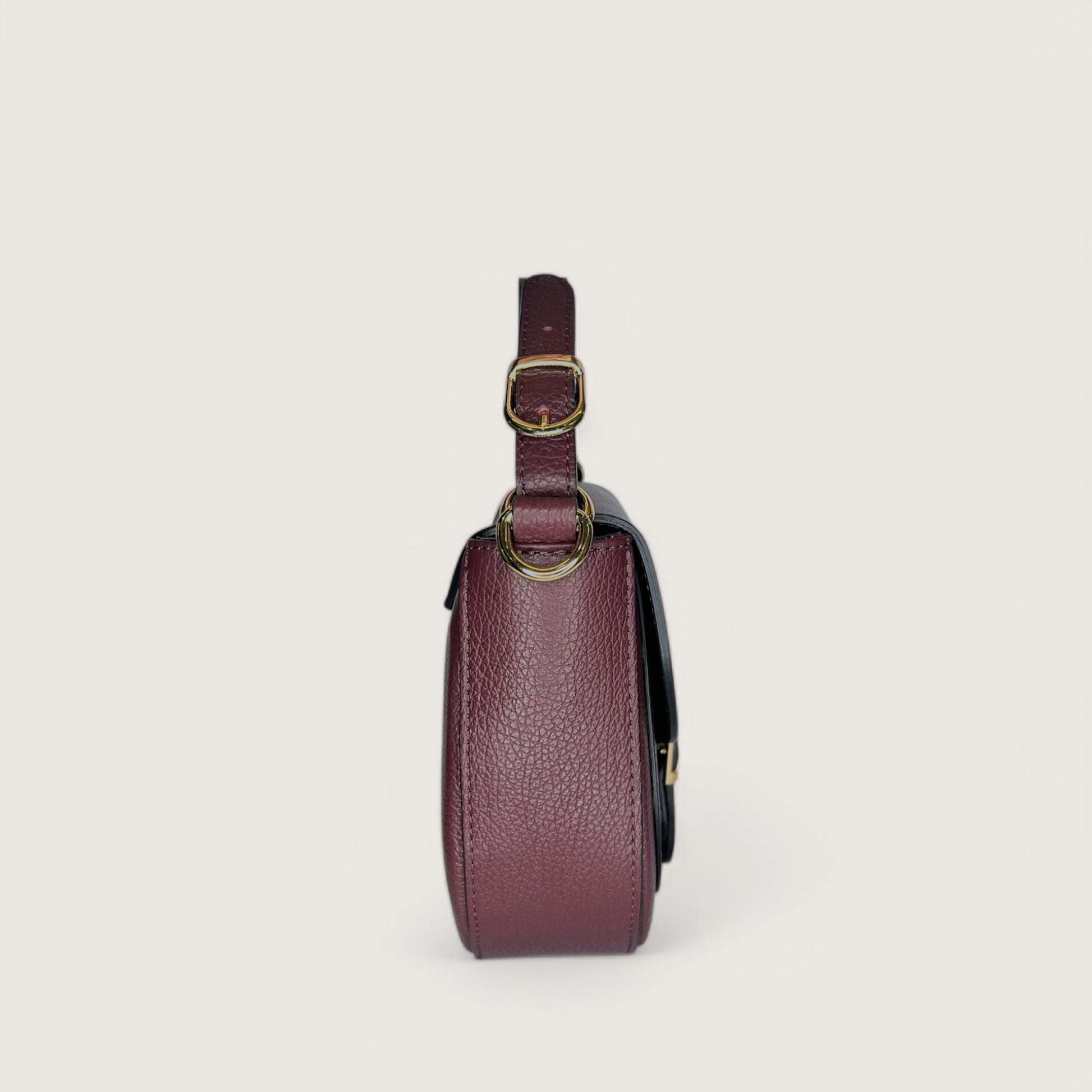 Італійська шкіряна жіноча сумка Piumelli Jole S D54 Burgundy кольору бургунді