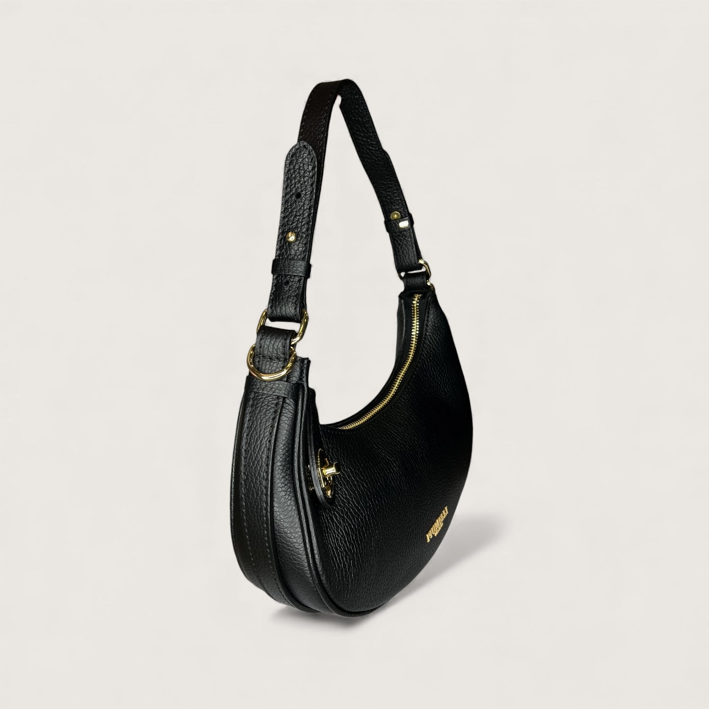Чорна італійська шкіряна жіноча сумка Piumelli Kimberly D28 Black
