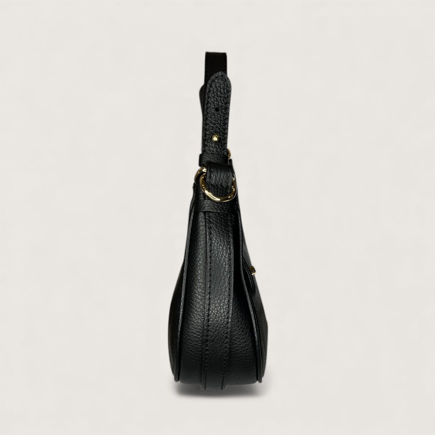 Чорна італійська шкіряна жіноча сумка Piumelli Kimberly D28 Black