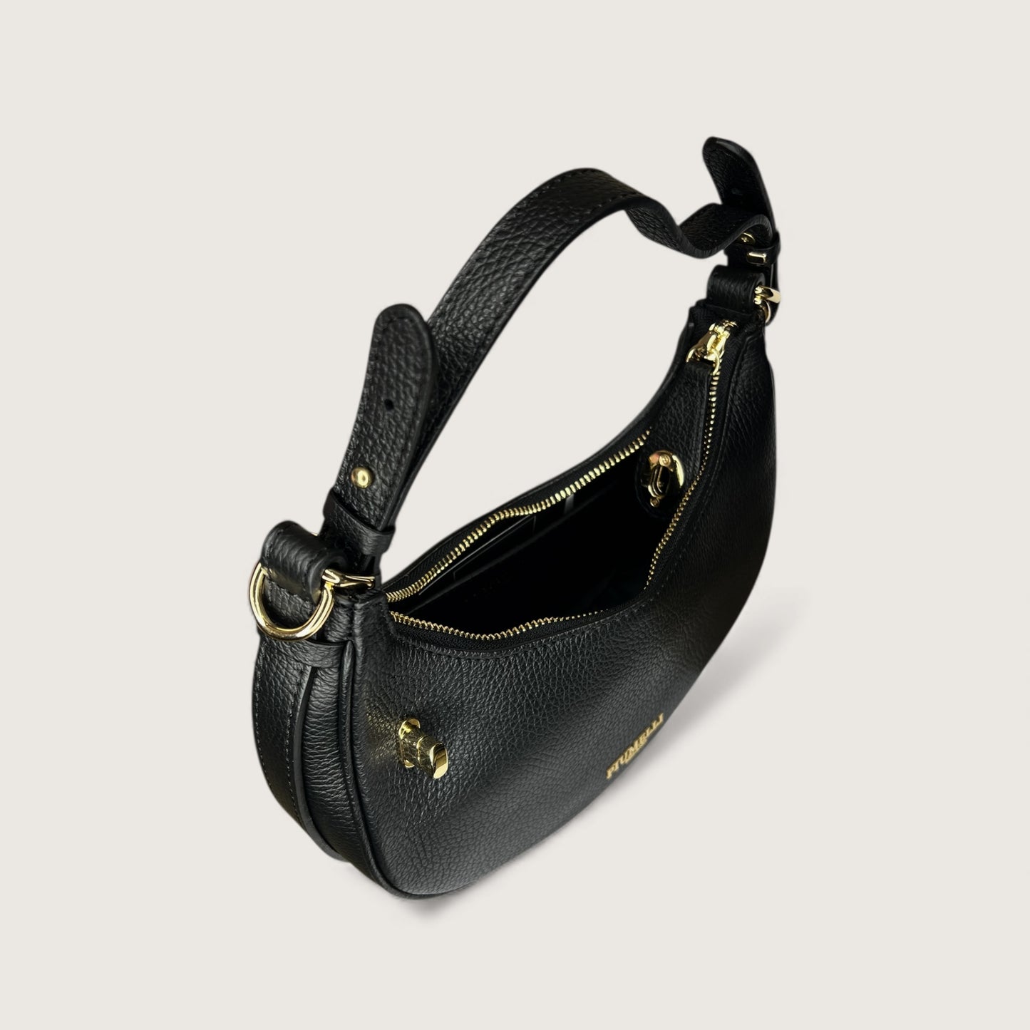 Чорна італійська шкіряна жіноча сумка Piumelli Kimberly D28 Black