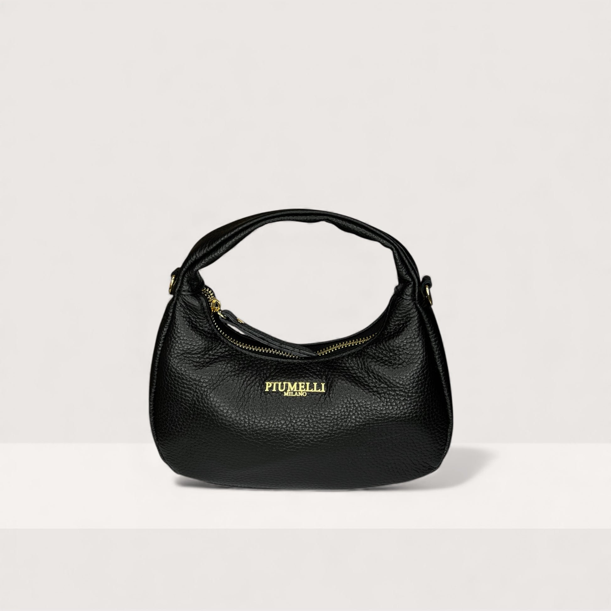 Чорна італійська шкіряна жіноча сумка Piumelli Laurie D28 Black