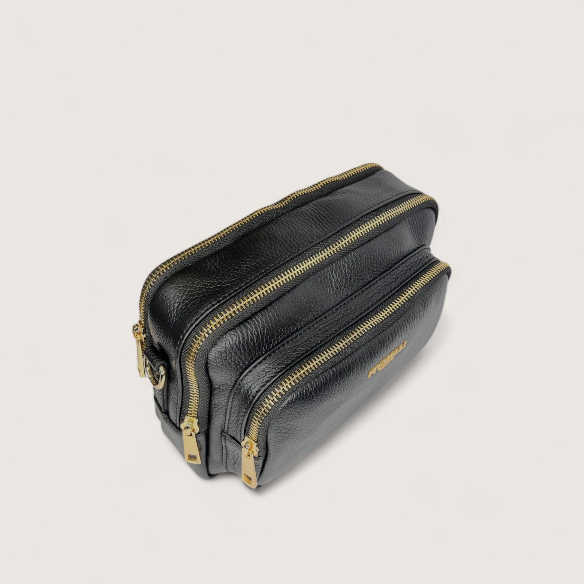 Чорна італійська шкіряна жіноча сумка Piumelli Maira Bag, D28 Black