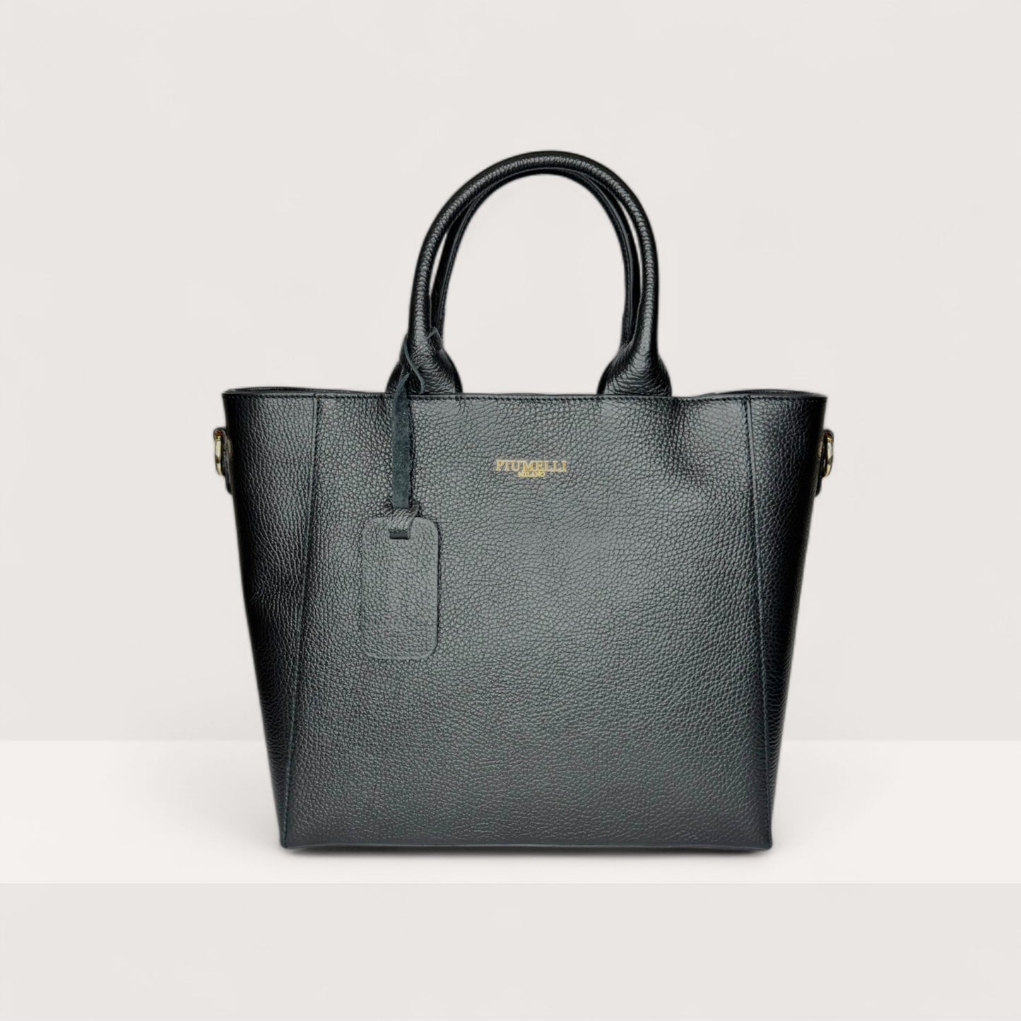 Чорна італійська шкіряна жіноча сумка Piumelli Margot M D28 Black