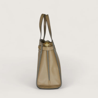 Італійська шкіряна жіноча сумка Piumelli Marta M Bag, P609 Dark Taupe кольору тауп