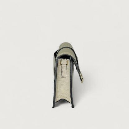 Біла італійська шкіряна жіноча сумка Piumelli Nilda D37 Off White