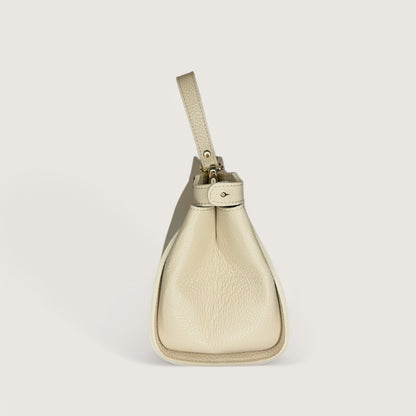 Біла італійська шкіряна жіноча сумка Piumelli Sharon М M Bag, D37 Off White