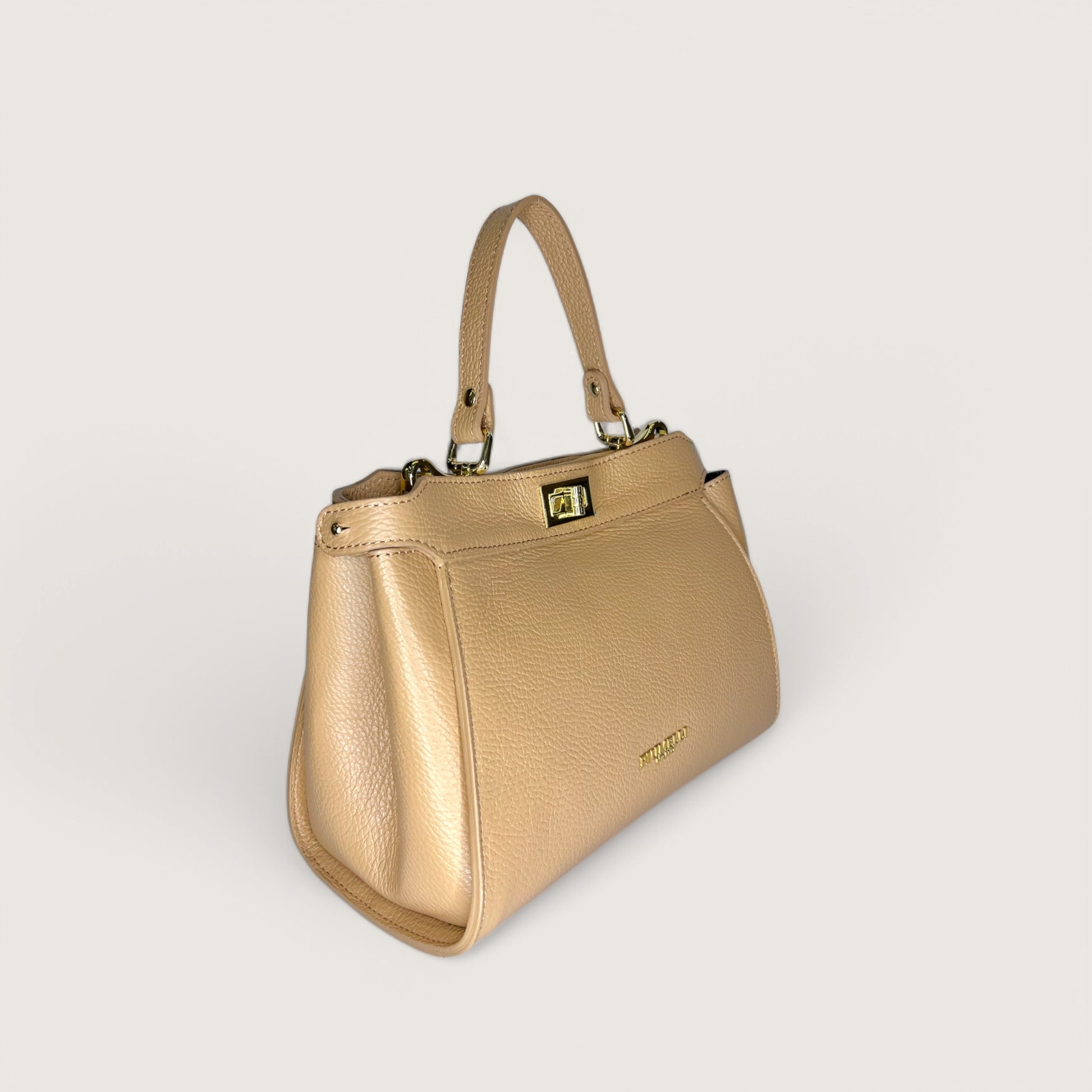 Бежева італійська шкіряна жіноча сумка Piumelli Sharon М M D81 Warm Beige