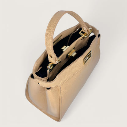 Бежева італійська шкіряна жіноча сумка Piumelli Sharon М M D81 Warm Beige