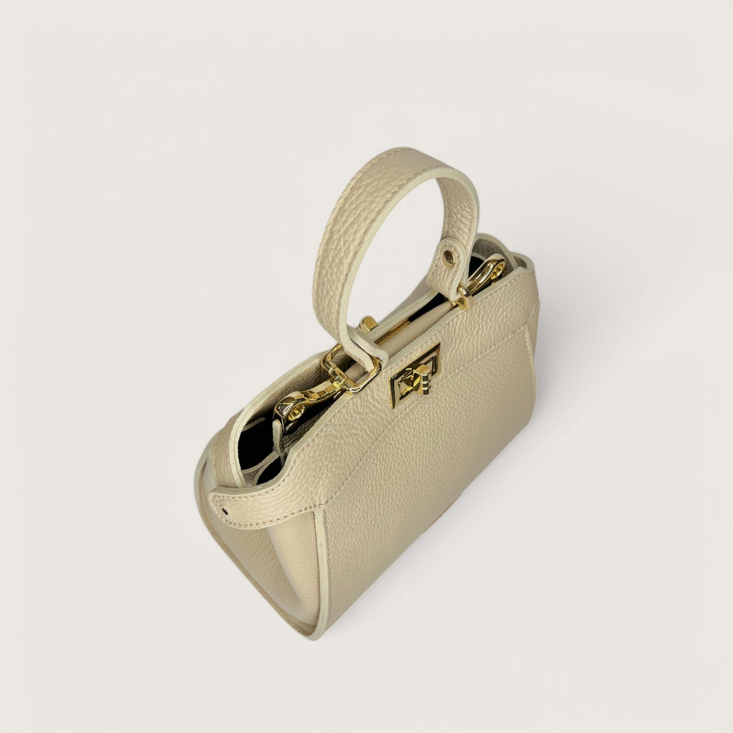 Біла італійська шкіряна жіноча сумка Piumelli Sharon S Bag, D37 Off White