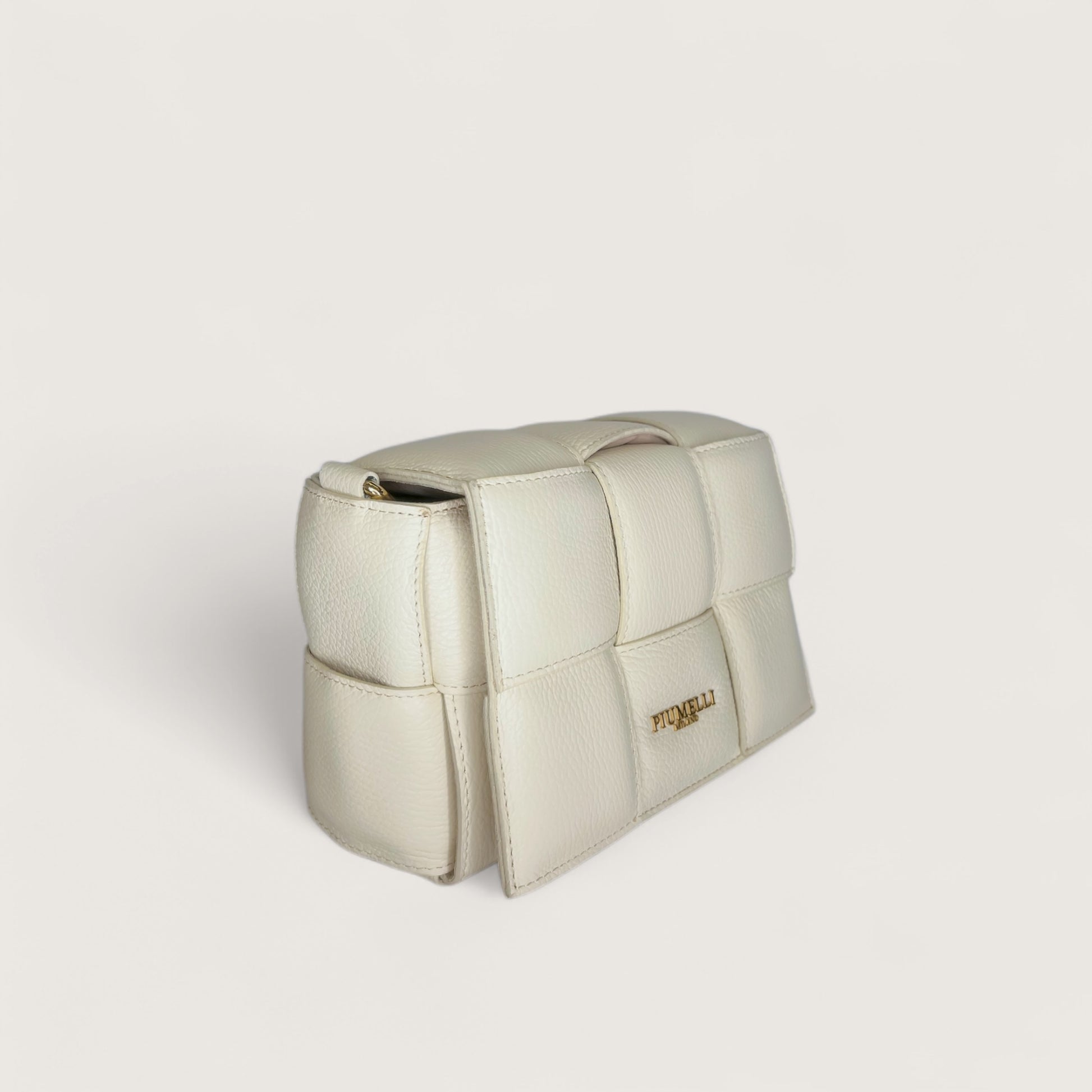 Молочна італійська шкіряна жіноча сумка Piumelli Soleil M Bag, D201 Burro