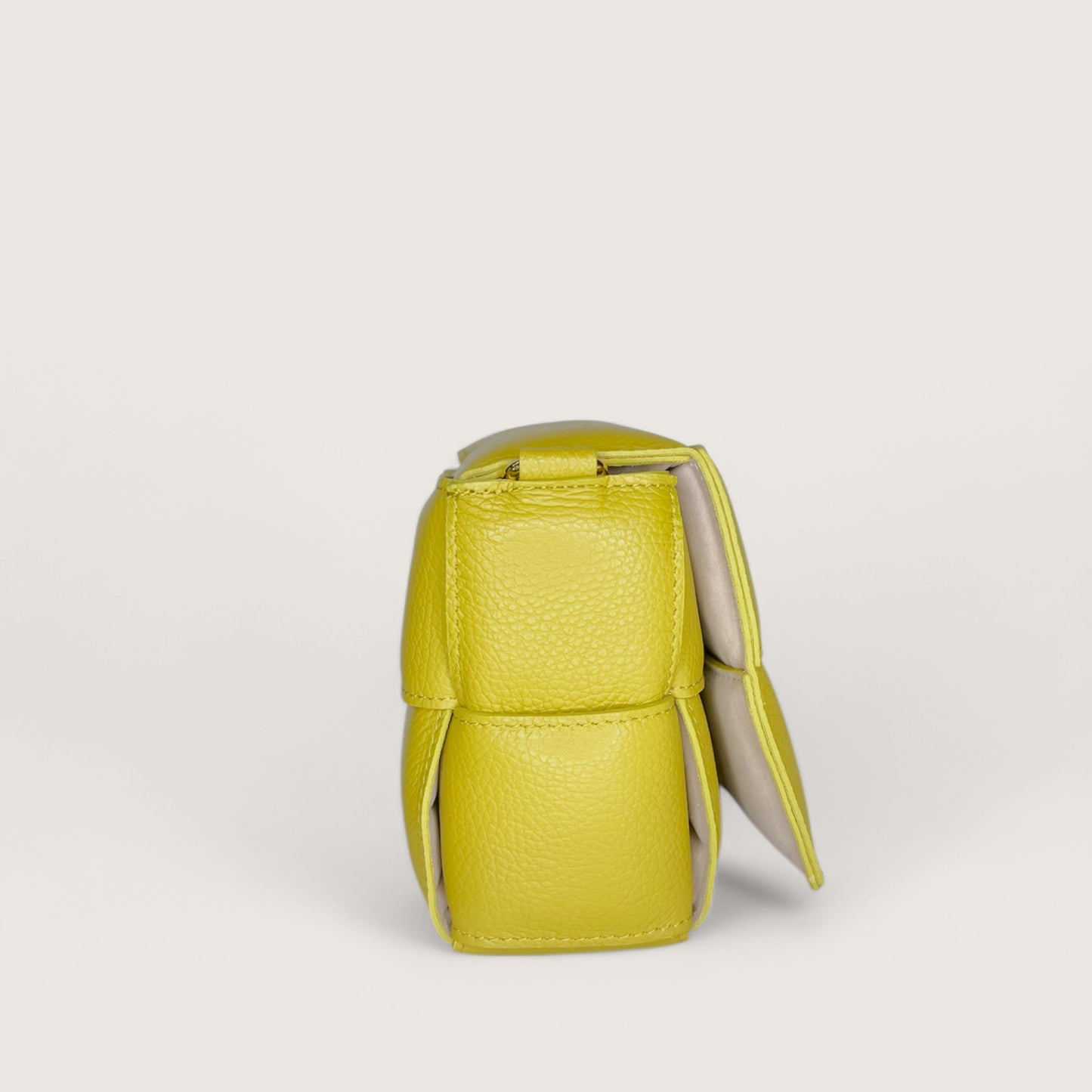 Гірчична італійська шкіряна жіноча сумка Piumelli Soleil M D89 Pistacchio